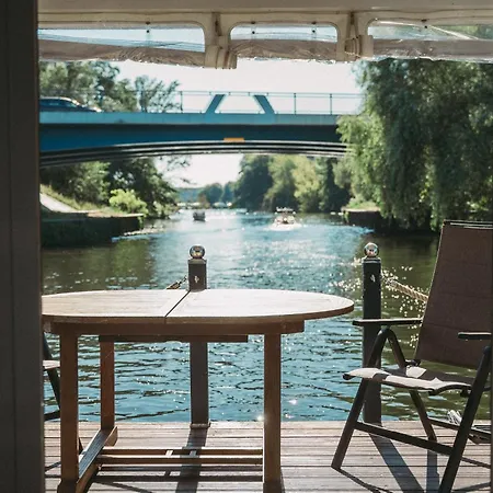 Πλωτό κατάλυμα Hausboot Havelbiber Kolonie Zern